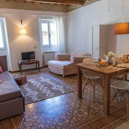 Leontine In By Yohome * Mondaino