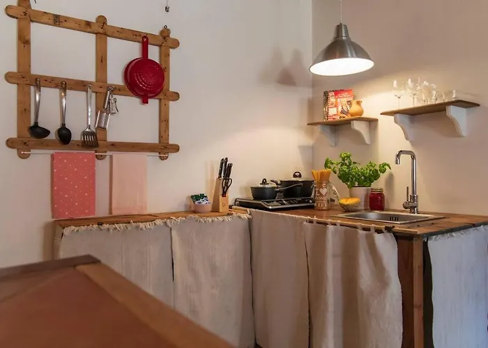 Daire Leontine In By Yohome