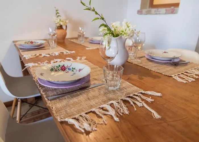 Leontine In By Yohome * Mondaino